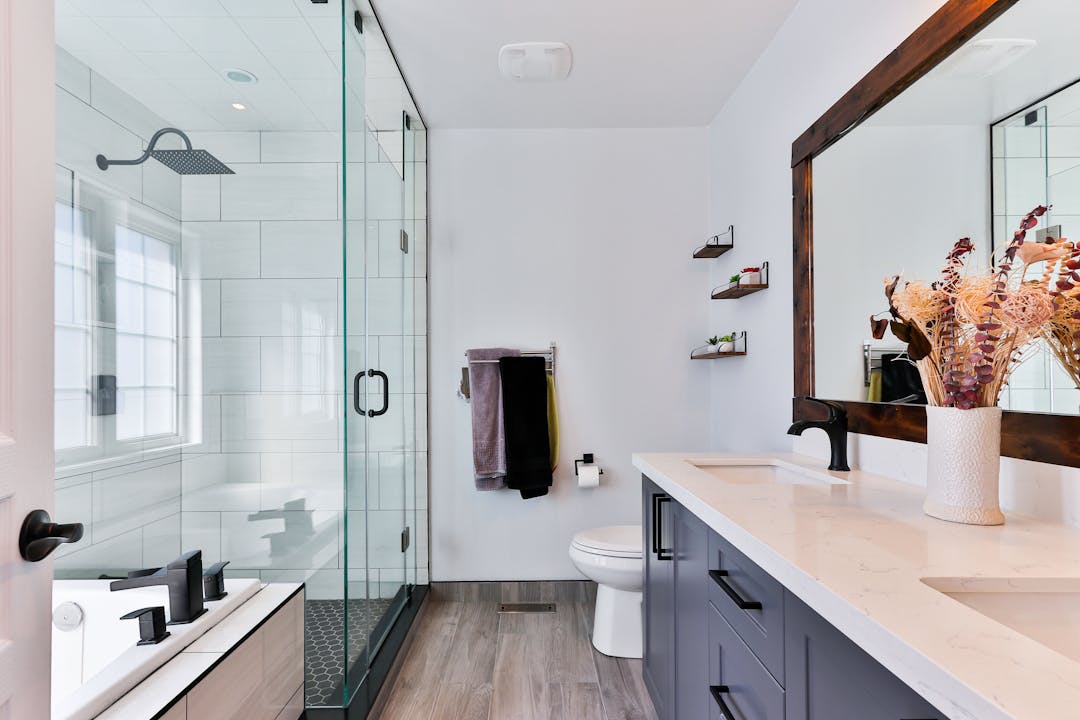 gta-home-cleaning-deep-clean-bathroom